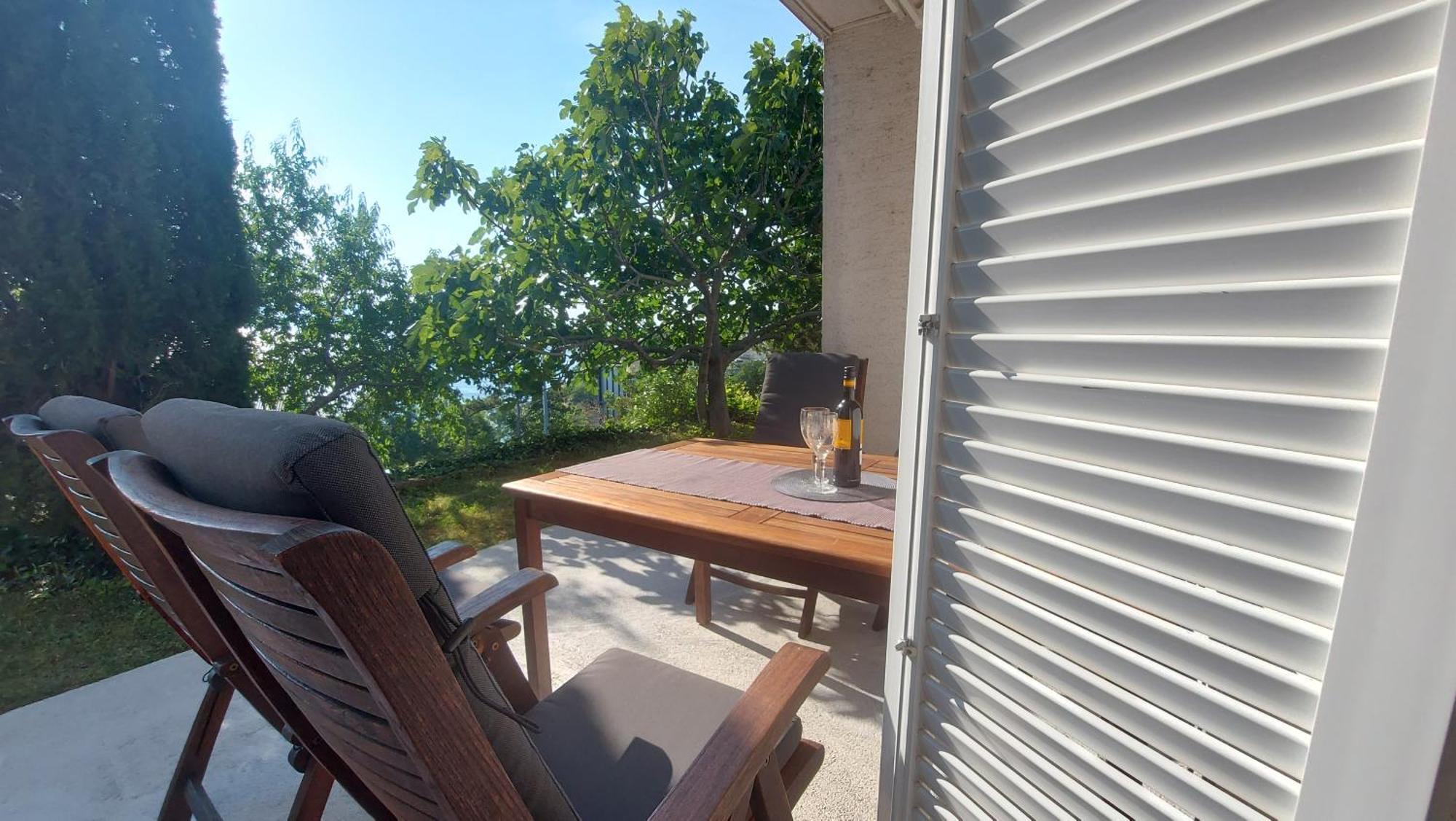 Corina & Franco Apartman Zengg Szoba fotó