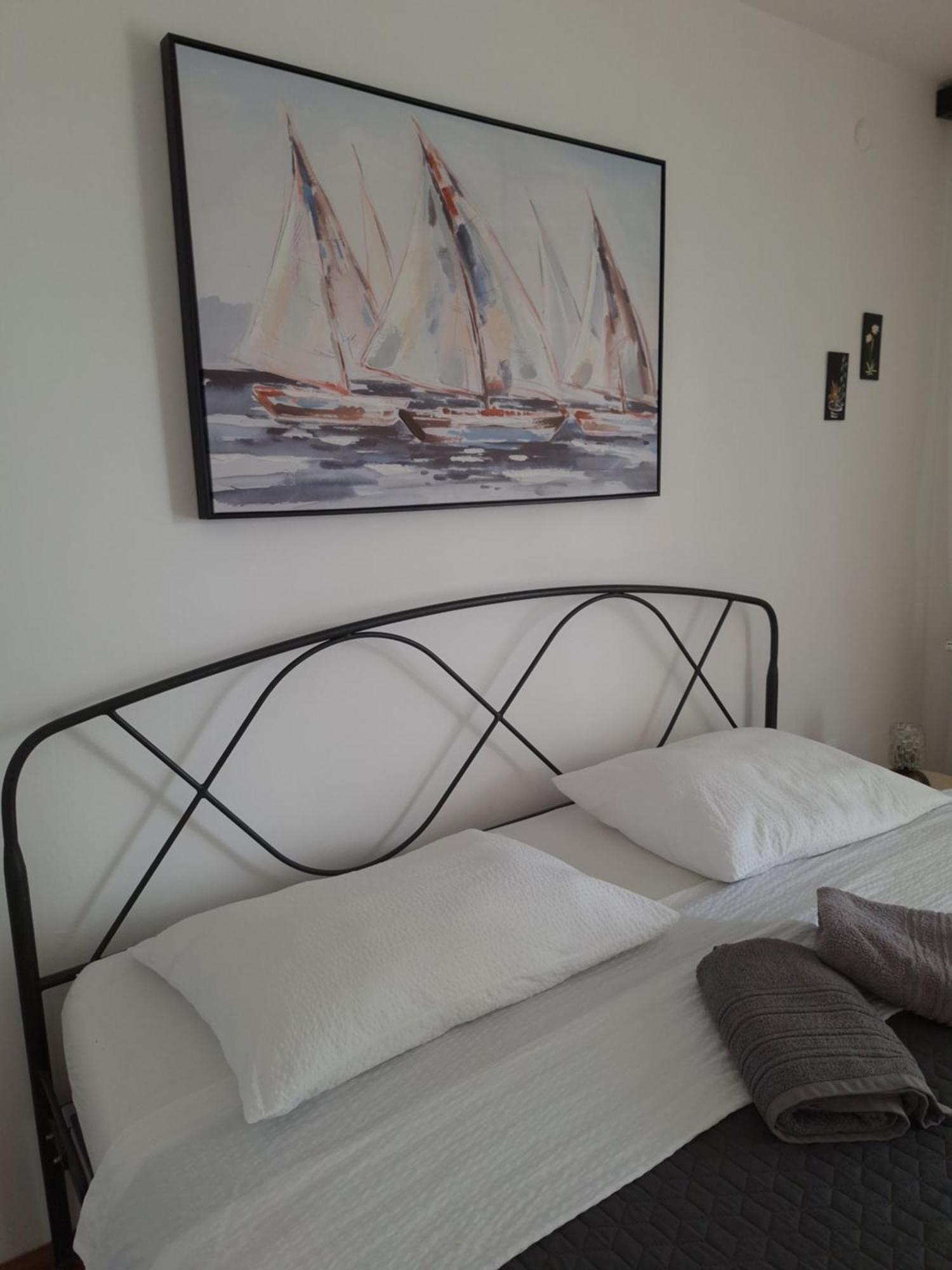 Corina & Franco Apartman Zengg Szoba fotó