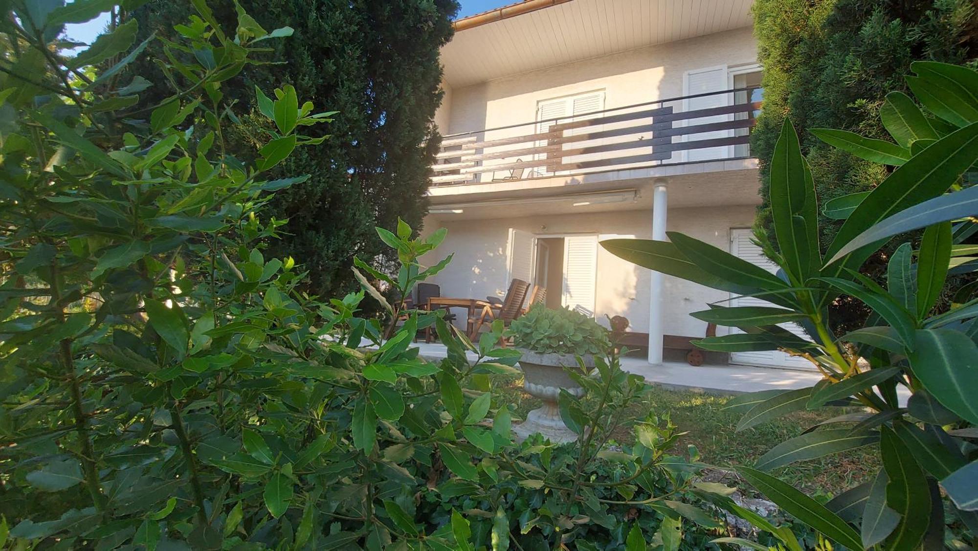 Corina & Franco Apartman Zengg Szoba fotó